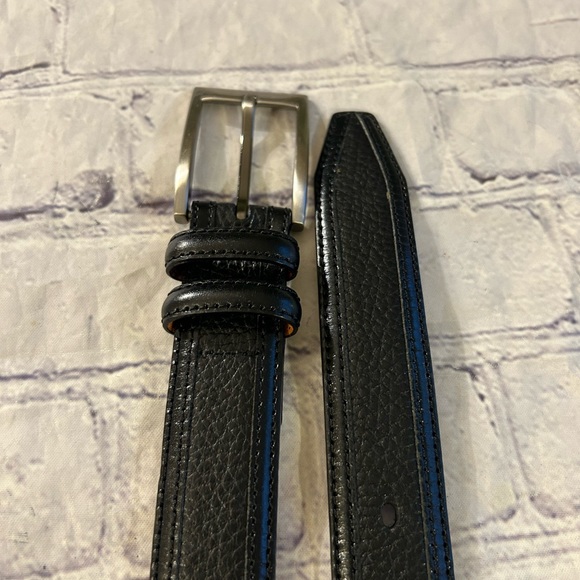 JOHNSTON & MURPHY MENS BLACK PEBBLE GRAIN LEATHER BELT SILVER BUCKLE SIZE 38 - Picture 2 of 8